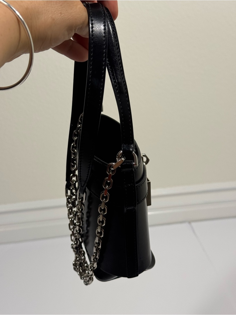Givenchy Mini Shark Lock Bucket Bag - Picture 11 of 16